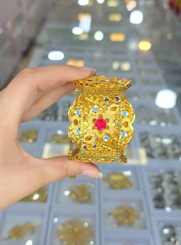 دستبند بحرینی نقره پیچی ابکاری طلا
