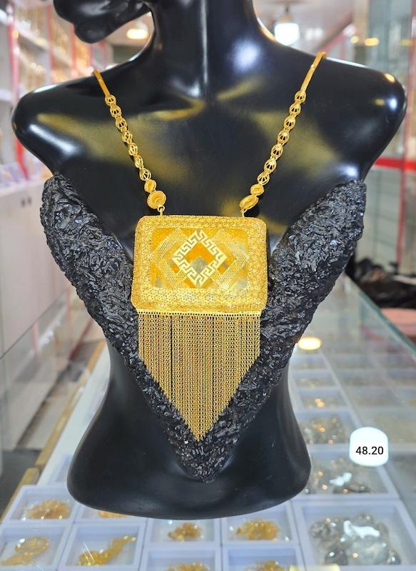 گردنبند نقره نمادار بلند