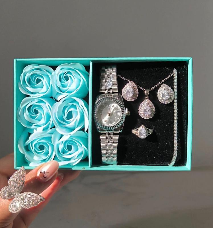 ساعت رولکس سفید🤍