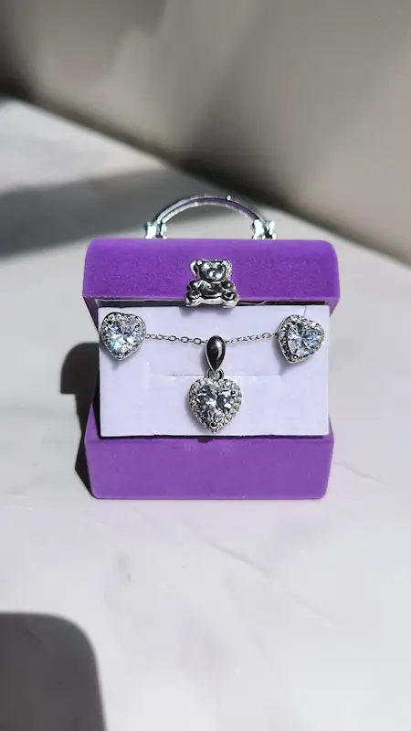 نیمست قلب سفید🤍😇