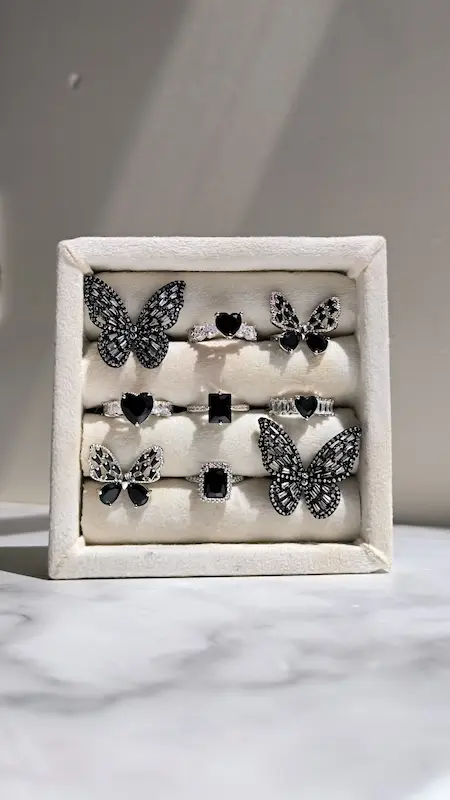 انگشترای جواهری مشکی🖤😍