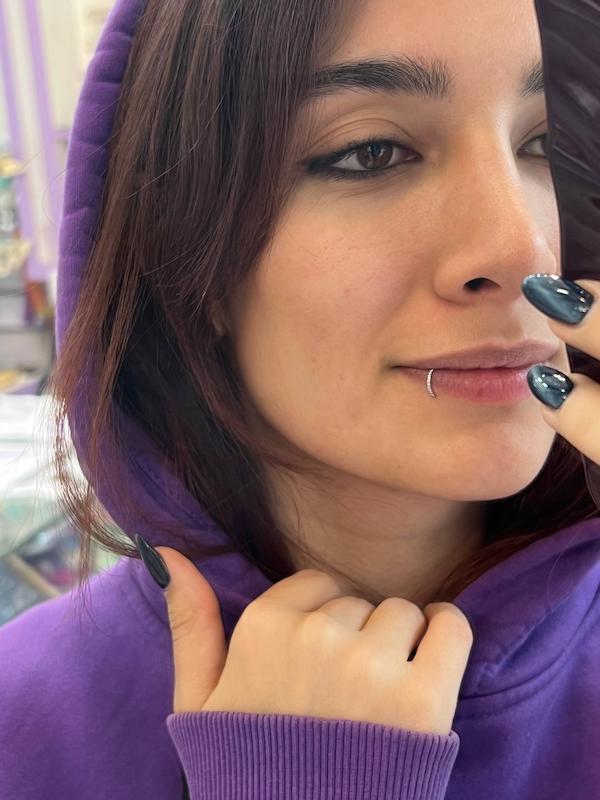 پیرسینگ فیک لب نگین دار