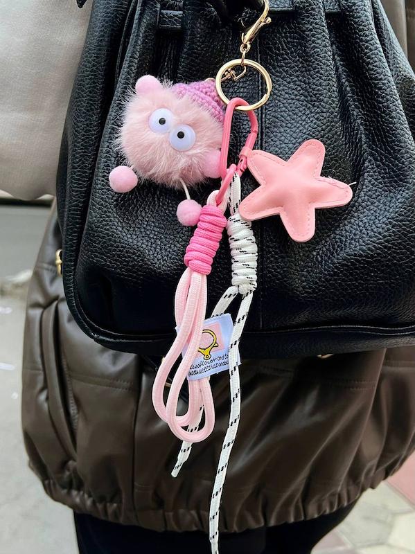 چارم‌بگ‌ شیطونک‌صورتی