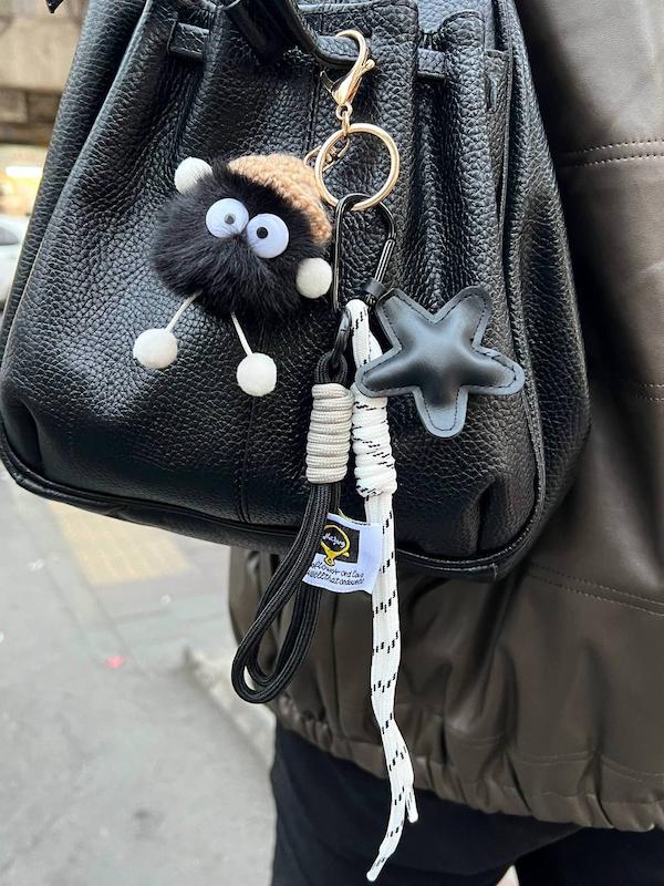 چارم بگ شیطونک مشکی