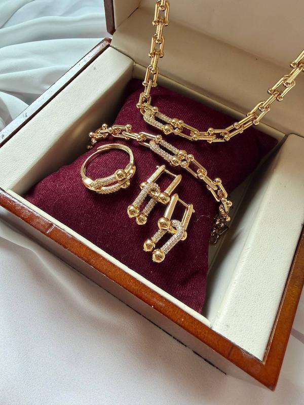 ست کامل تیفاینی