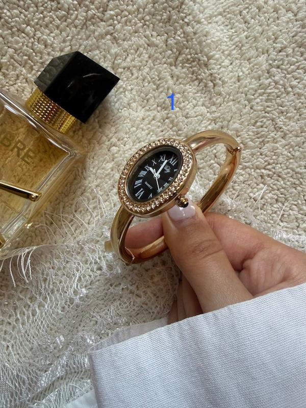 ساعت بنگلی بیضی 
