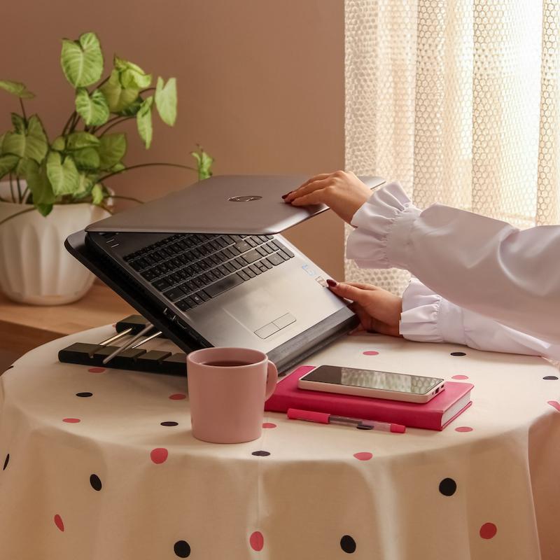 پایه نگهدارنده لپ تاپ