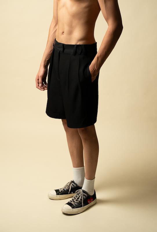 Pleated shorts