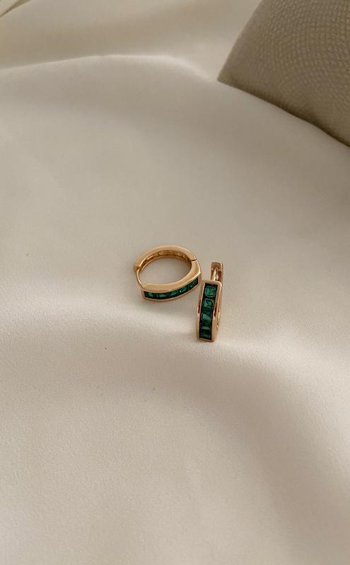 گوشواره سنگ سبز