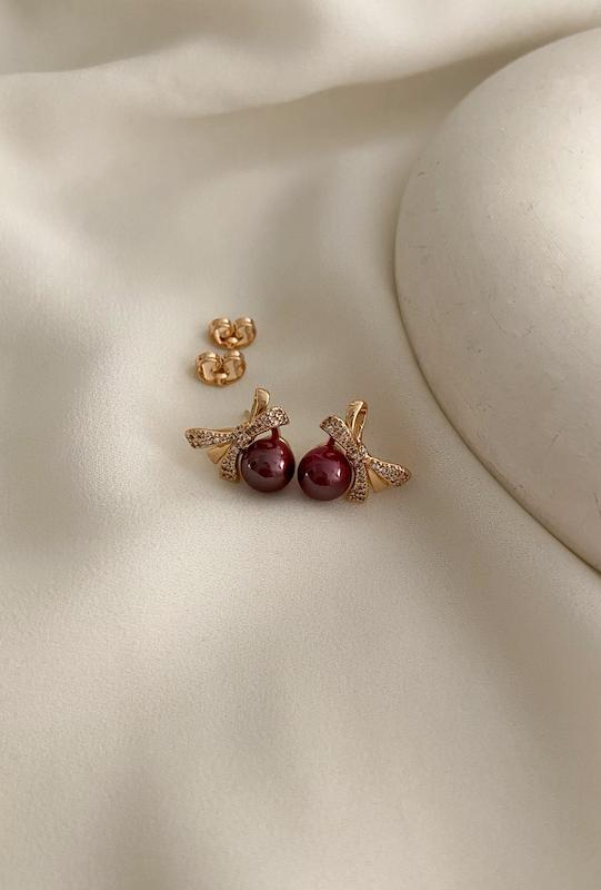 گوشواره مروارید کبود و پاپیون