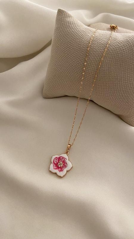 گردنبند فلاور پینک