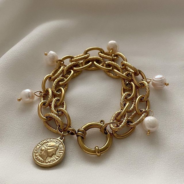 دستبند Golden