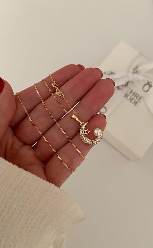 گردنبند ماه و مروارید