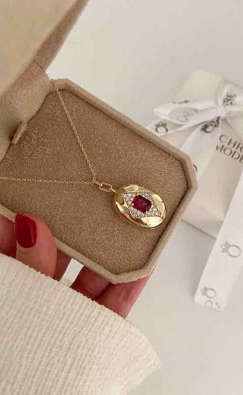 گردنبند لاکت سنگ سرخ