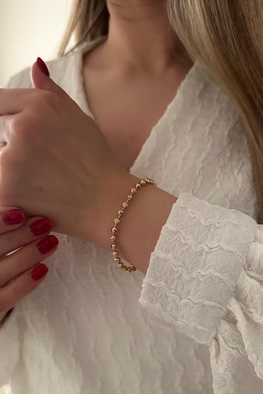 دستبند البرنادو و گوی چند وجهی