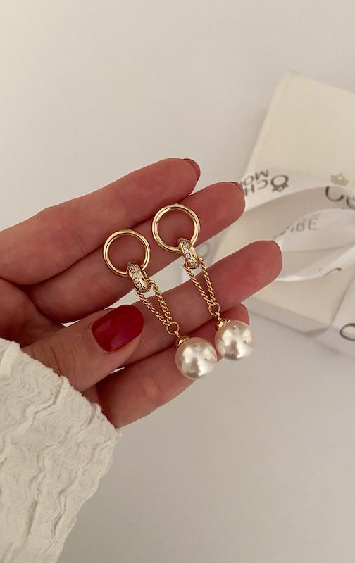 گوشواره مروارید و زنجیر کارتیه