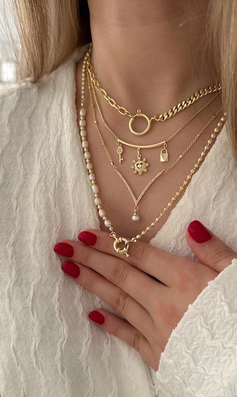 گردنبند مروارید و البرنادو