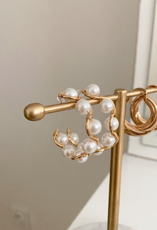 گوشواره مروارید پیچ و تاب