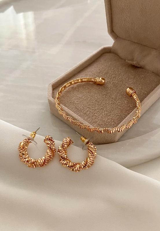 گوشواره پوبی