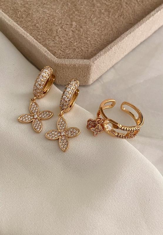 گوشواره لوییس