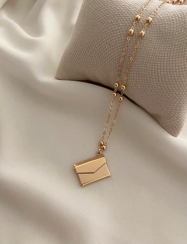 گردنبند لاکت پاکت