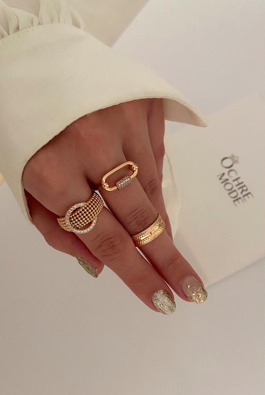 انگشتر توری نگینی