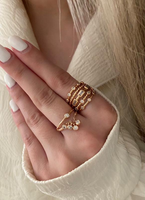 انگشتر چند رج پیچ و نگینی