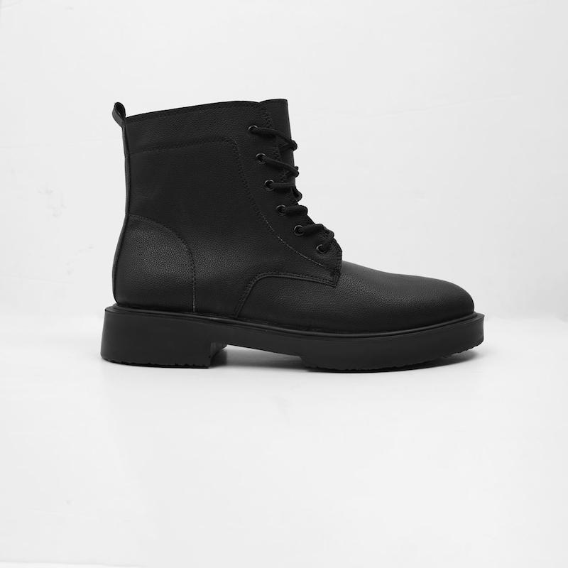 بوت مردانه چرم زیپ دار کد 300201