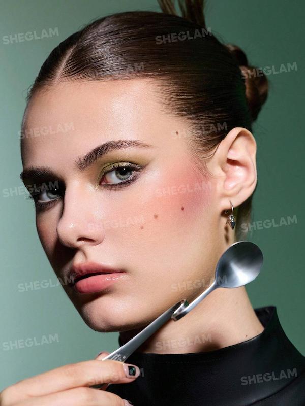 کالکشن ماتریکس شیگلم، – SHEGLAM The Matrix Resurrections Collection