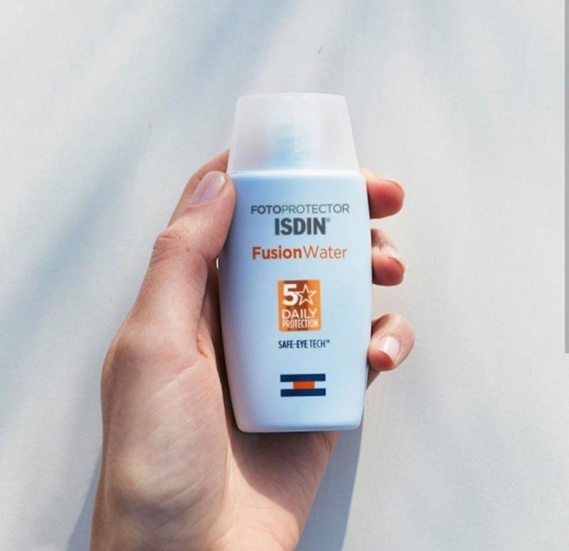 ضد آفتاب مجیک فیوژن واتر SPF50 ایزدین,  ISDIN fusionWater Magic
