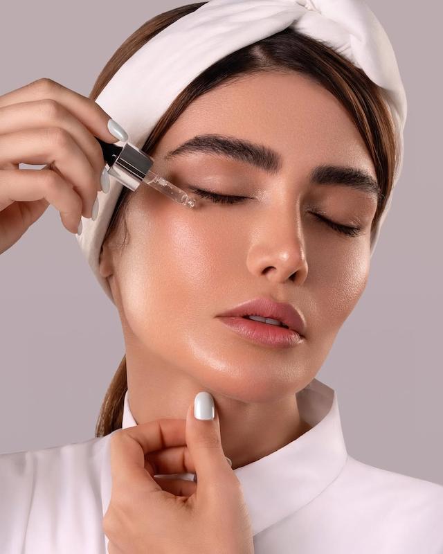 سرم دور چشم قطره‌چکانی هیالورونیک اسید بلفامد | BelfaMed Hyaluronic Acid Dropper Eye Serum