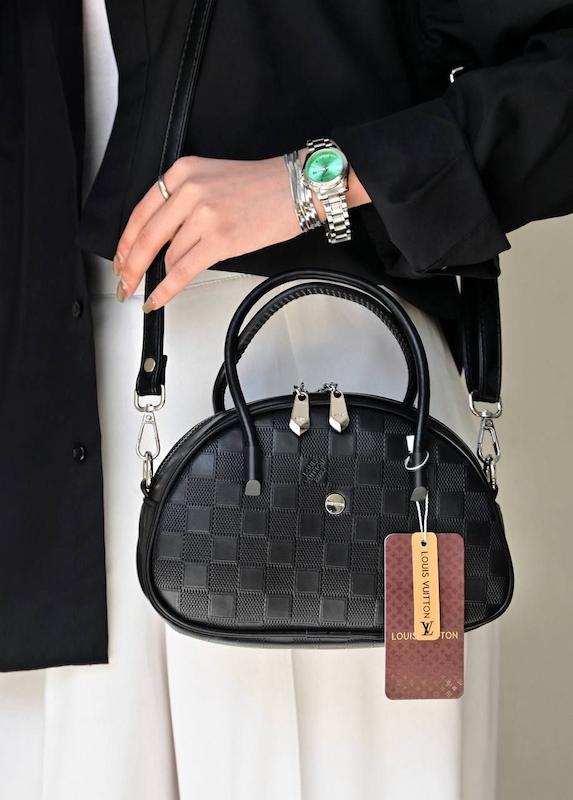 کیف دوشی زنانه مدل آوا AV006