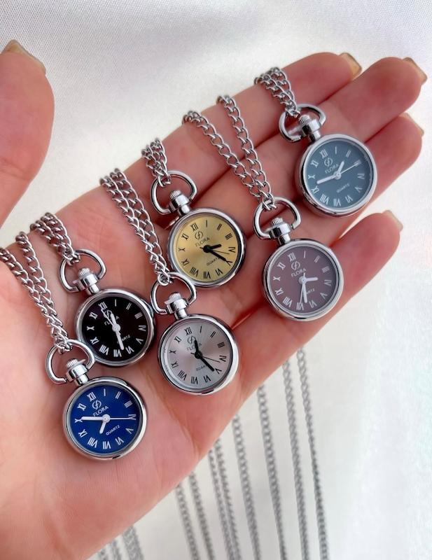 ساعت فلورا مدل گردنبندی