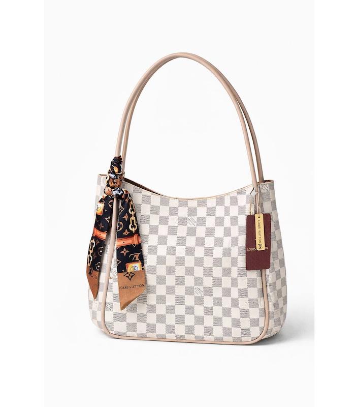 کیف دوشی زنانه مدل لاو کد BENO21