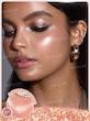 هایلایتر شیگلم مدل آدامسی Glow Bloom Powder Highlighte