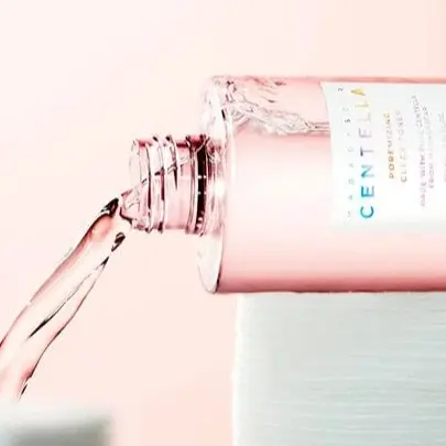 تونر شفاف‌کننده و جمع‌کننده منافذ اسکین 1004 پورمایزینگ | SKIN1004 Madagascar Centella Poremizing Clear Toner