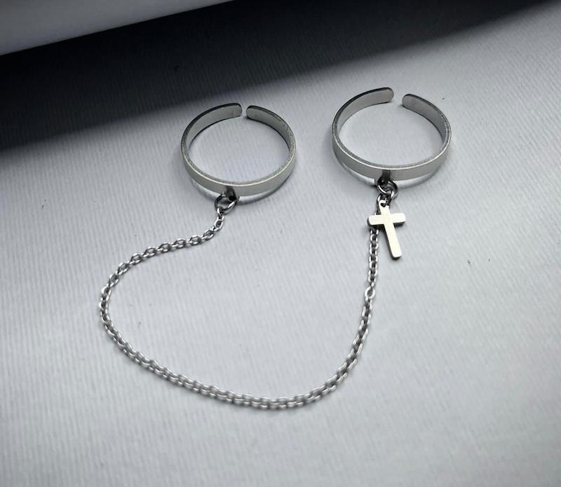 انگشتر صلیب زنجیری