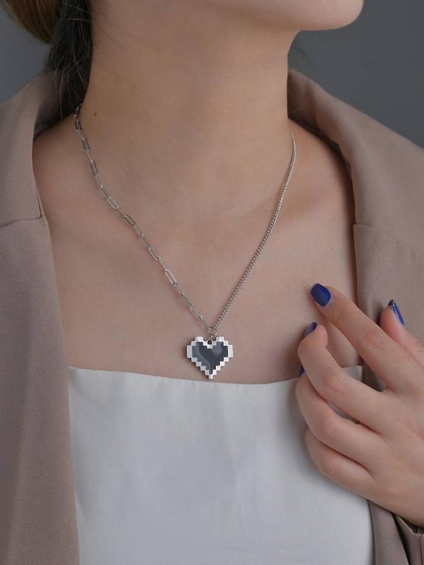 گردنبند قلب پیکسلی