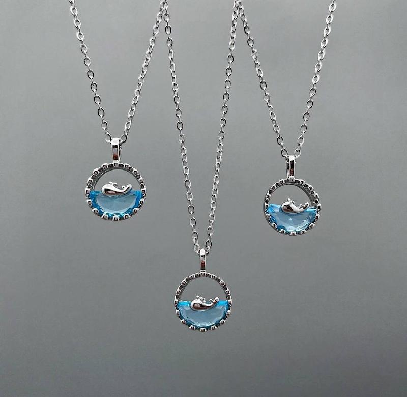 گردنبند وال