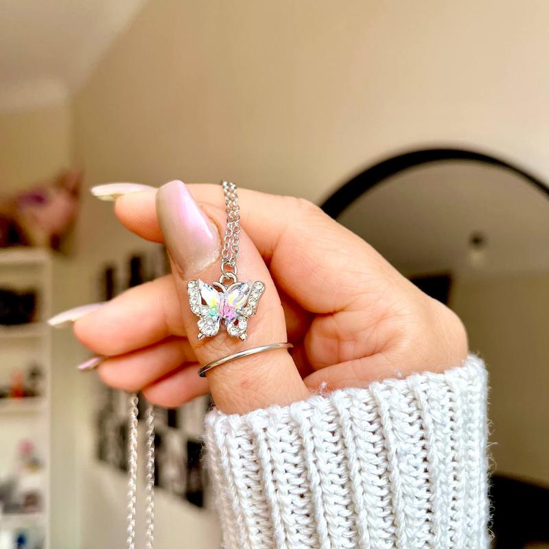 گردنبند پروانه پینترسی