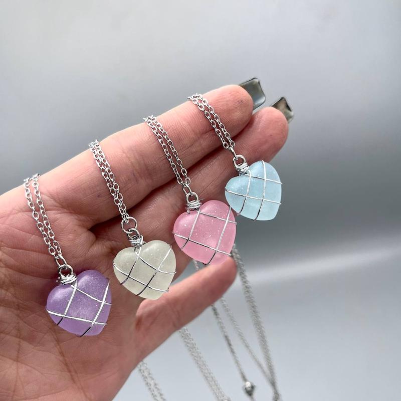 گردنبند قلب باربی