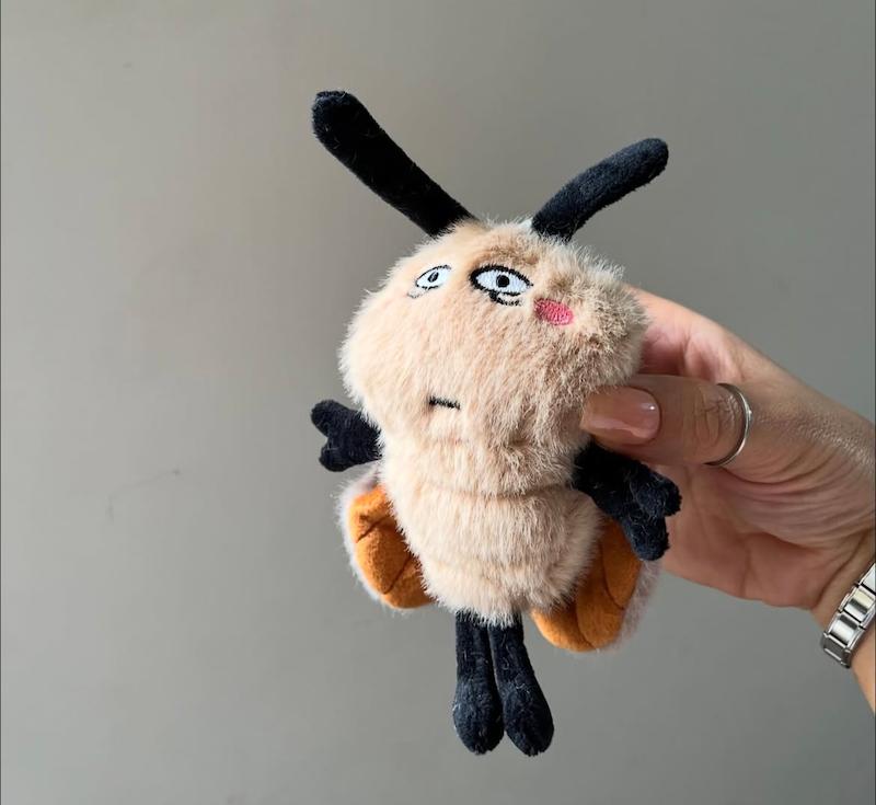 عروسک زنبور