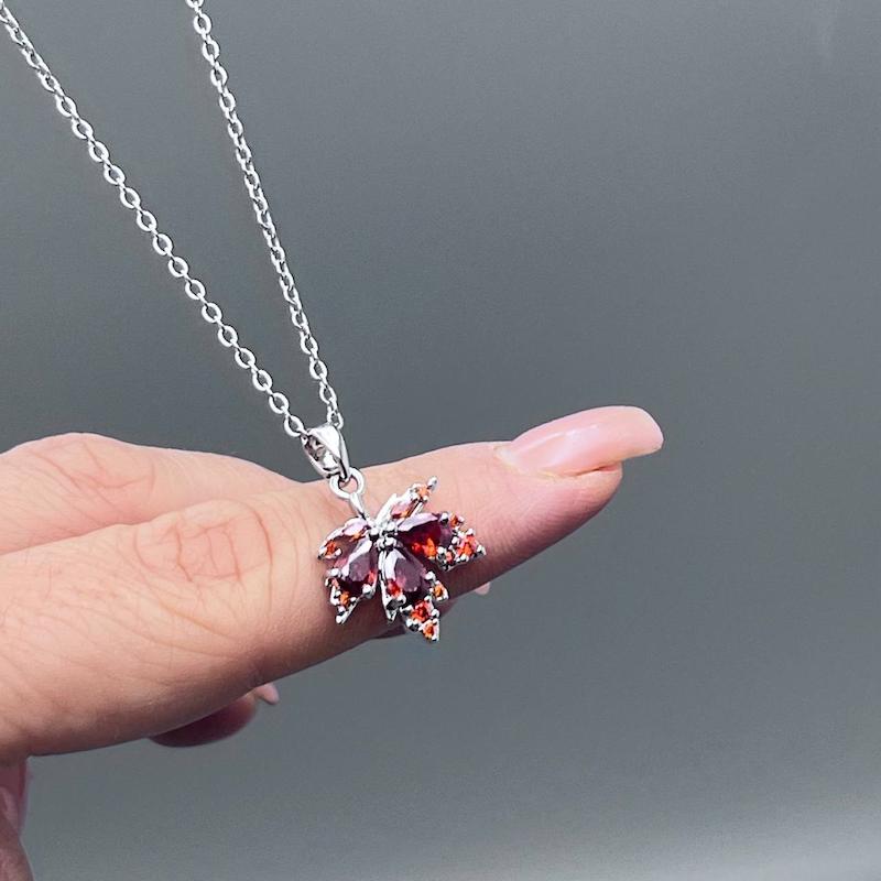 گردنبندبرگ پاییزی