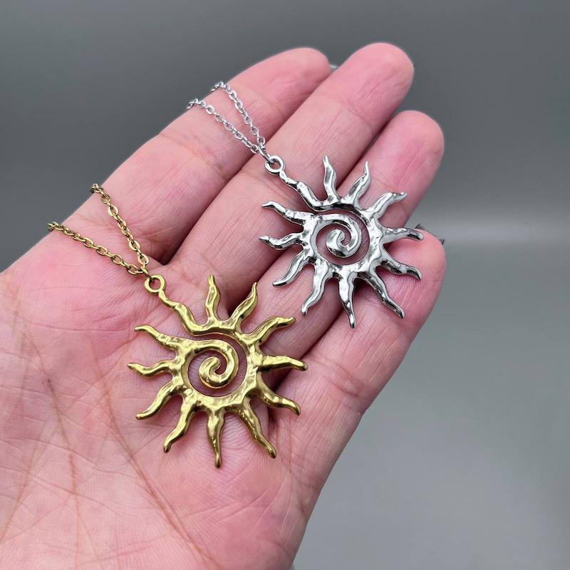 گردنبندخورشید اسپیرال