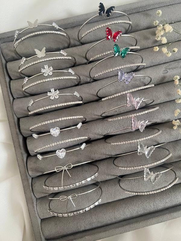 دستبند و بنگل جواهری