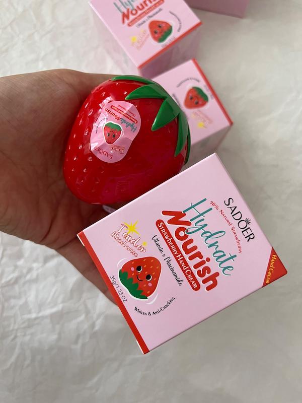 کرم دست توت فرنگی