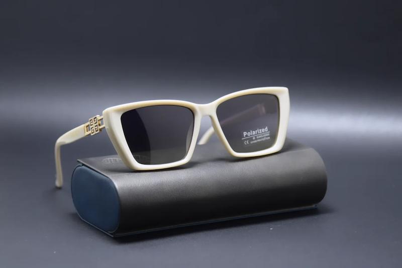 عینک آفتابی پلار زنانه کد ۸۳۰۸۵