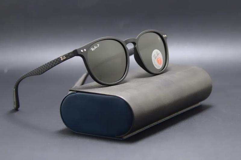 عینک پولار مردانه ریبن Rayban ۸۳۶۷