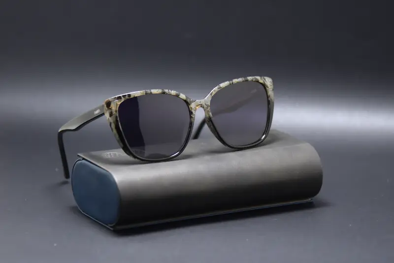 عینک آفتابی اون ۲۰۴۸