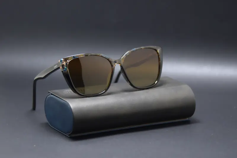 عینک آفتابی اون ۲۰۴۸